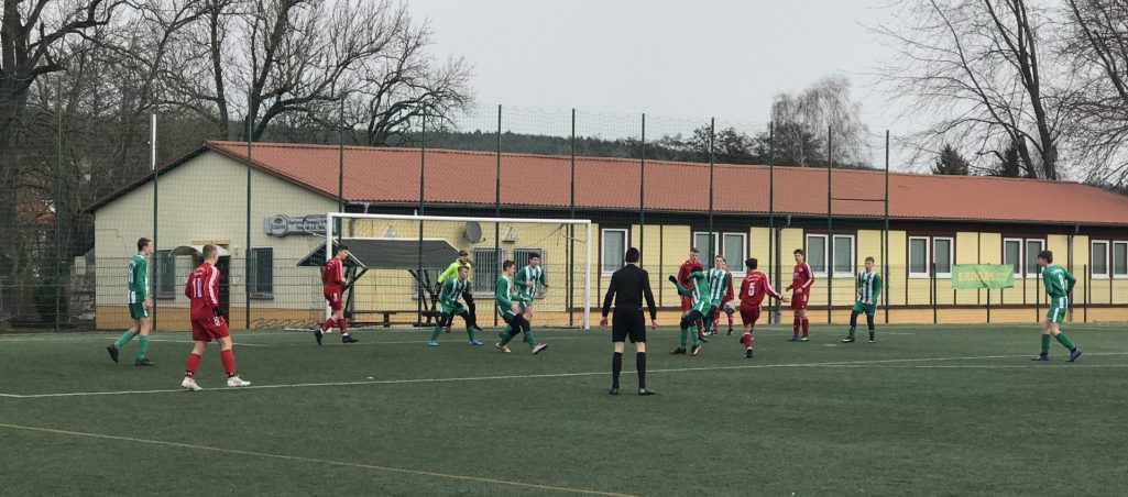 Blau-Weiß Neustadt - SG Tanna/Oettersdorf 7:0 (3:0)